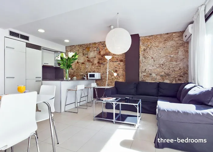 Inside Barcelona Apartments Sants